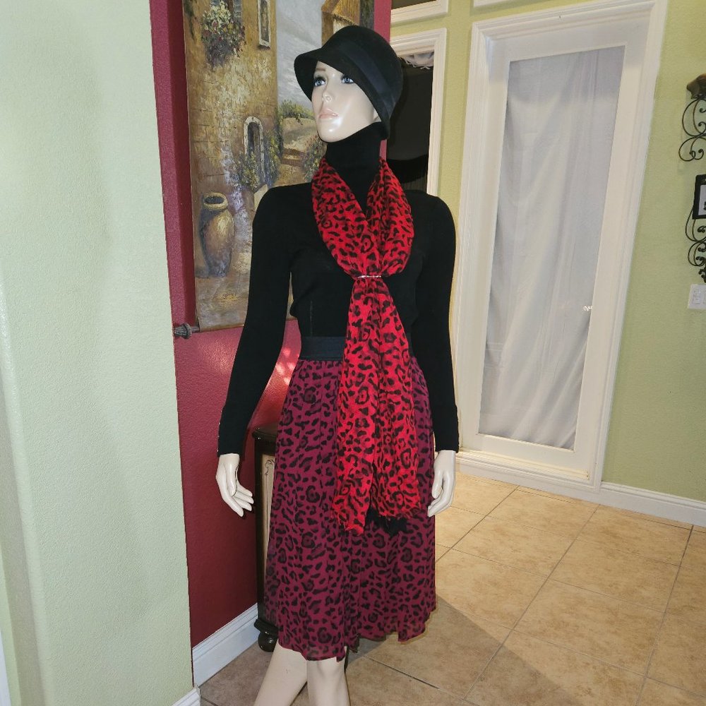 3 Piece Set Black & White Market Turtleneck Sweater & Skirt w/ Matching Scarf
